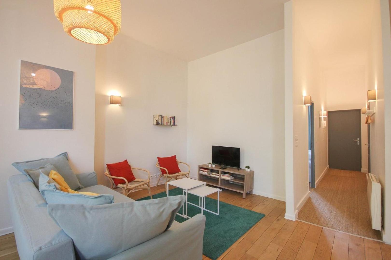 2-Bedroom Flat + Private Car Park. Lilla Esterno foto