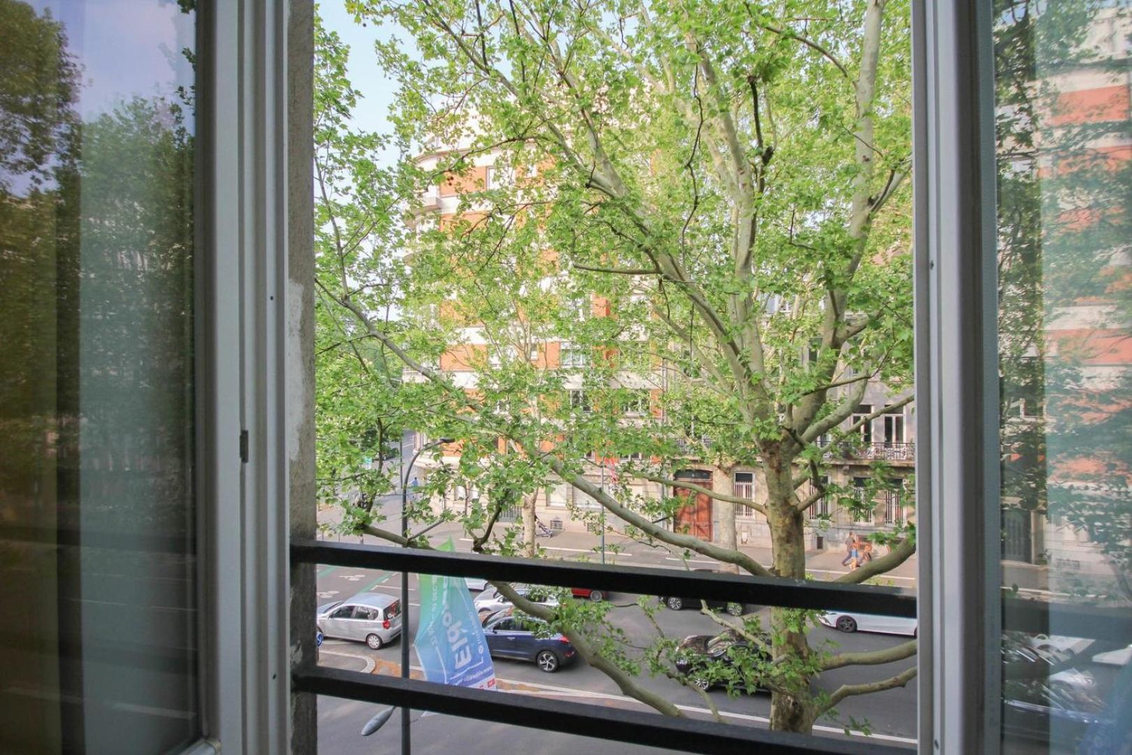 2-Bedroom Flat + Private Car Park. Lilla Esterno foto