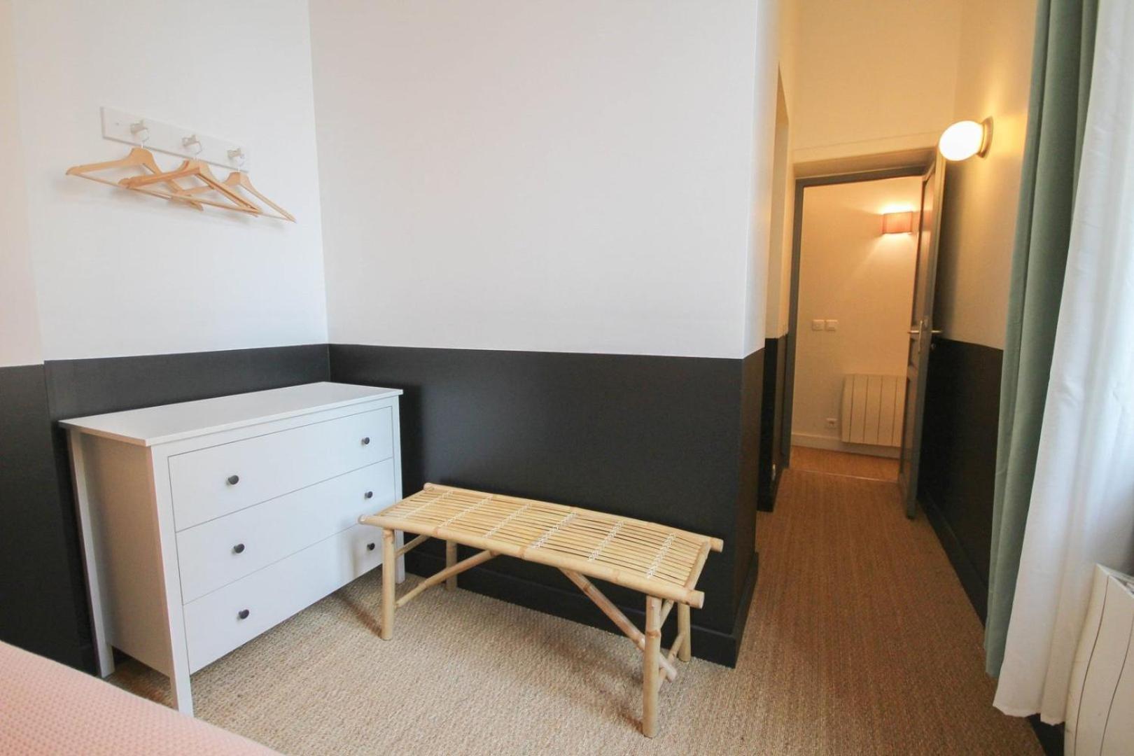 2-Bedroom Flat + Private Car Park. Lilla Esterno foto